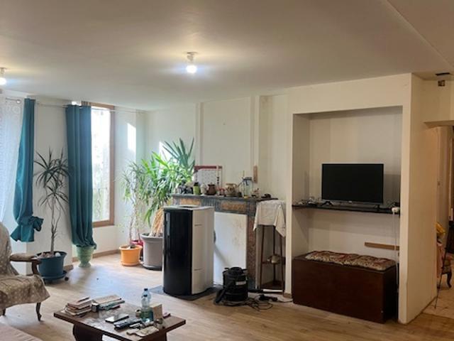 Centre Le Vigan dept 30 Appartement T4 lumineux 3 chambres Terrasse + Cave Beau potentiel