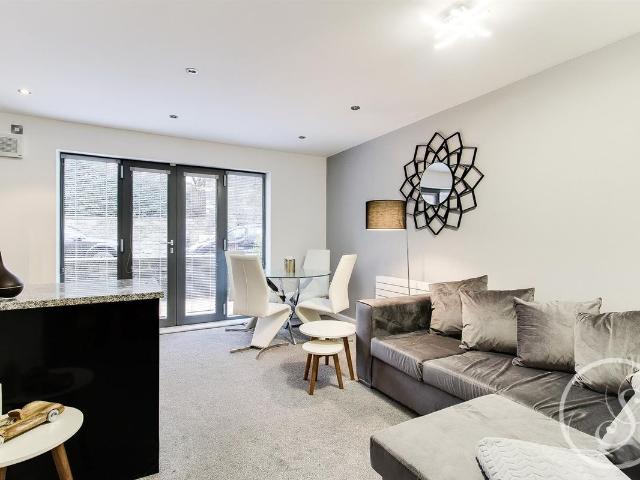 Centre Point, 10 Regent Street Chapel Allerton, Leeds LS7, 2 bed flat to rent, £1,195 pcm | PrimeLocation