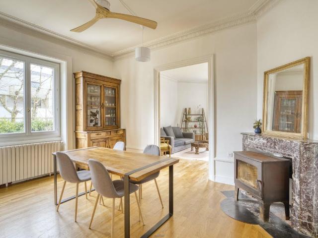 Centre Point du Jour – Maison 19ème avec jardin