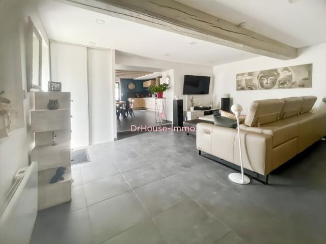 Misérieux centre village Maison 145m² rénovée 2021 Dpe C Suite parentale + terrasse 90m² 399 000€