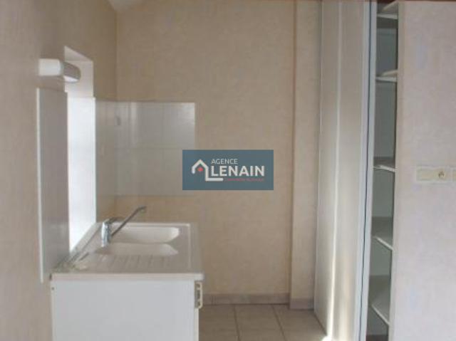 centre ville appartement 63 m² comprenant salon.