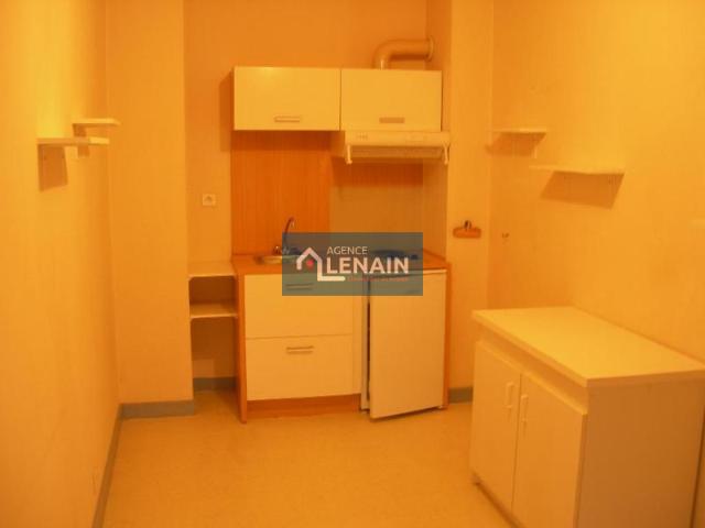centre ville appartement 68 m² comprenant hall.