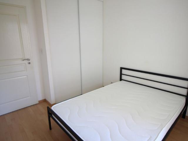 CENTRE VILLE, Appartement T2 meublé avec terrasse et parking