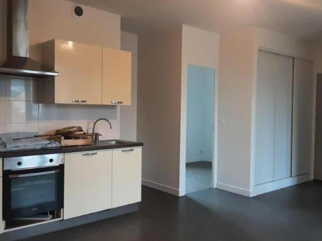 CENTRE VILLE DOL DE BRETAGNE APPARTEMENT T2