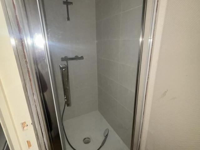 CENTRE VILLE ORBEC APPT T3 RENOVE DE 80m²