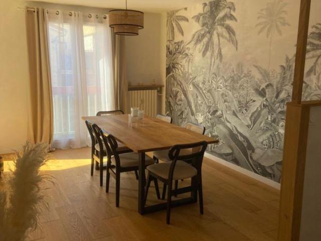 CENTRE VILLE T4 91.85m² PARKING/CAVE/BALCON