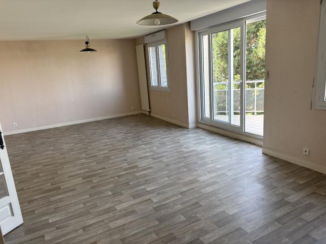 CENTRE VILLE TRÈS BEL APPARTEMENT DE 79 M2 RÉSIDENCE LE MONTPENSIER, L'UNE DES RÉSIDENCES LES PLUS PRISÉES