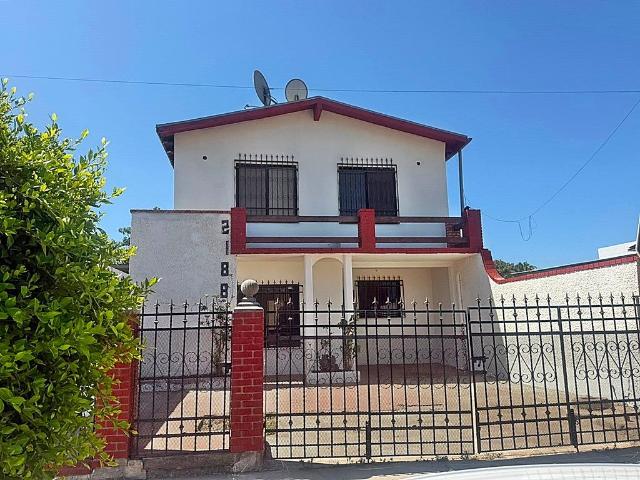 CENTRICA VIVENDA EN CALZADA LAS AGUILAS