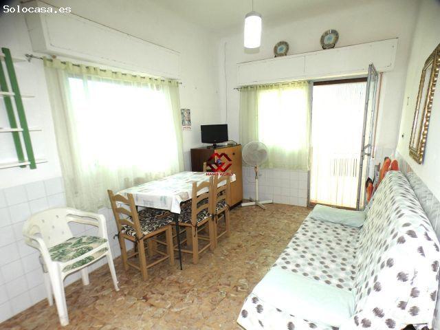 CENTRICA VIVIENDA EN UNA PLANTA EN ISLA PLANA