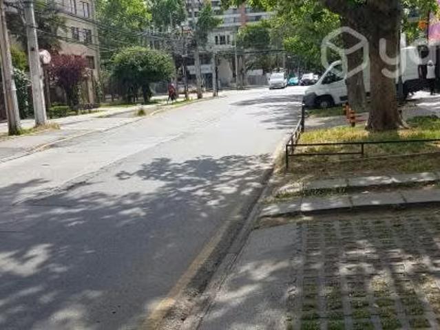 Céntrico y amplio Depto. En Condominio seguro | 3 dormitorios por 5590.00 en Ñuñoa