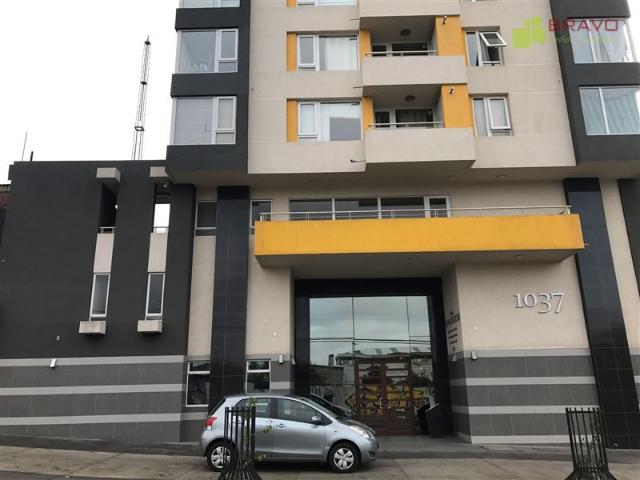 Centrico Departamento de 2 dormitorios con estacionamiento