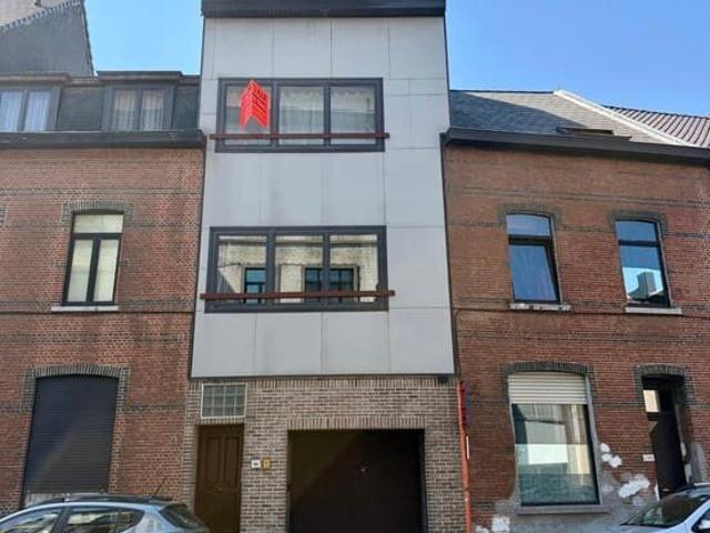 Centrum. Prachtig appartement met privélift tot in het appar