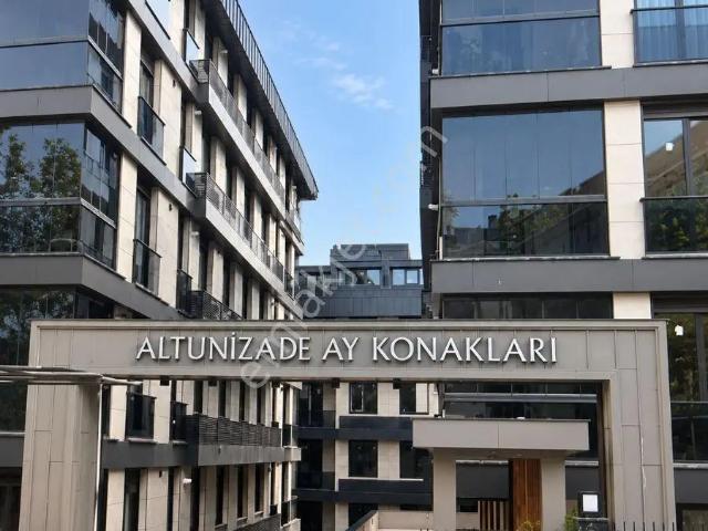 Century21 Den Altunizade Ay Konakların'da Satılık 3+2 Daire