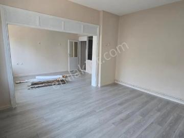 Century21 Işıltı Gayrimenkul'den Kurtuluş'ta Kiralık 2+1 Daire