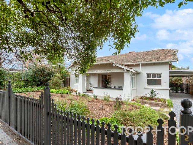 CENTURY OLD CHARACTER ON A LARGE ALLOTMENT WITH AN EXCLUSIVE TOORAK GARDENS ADDRESS
