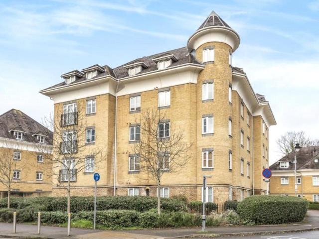 Century Court, Woking 2 bedrooms Property for lettings Seymours