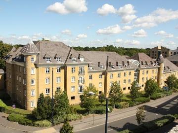 Century Court, Woking GU21, 2 bed flat to rent, £1,400 pcm | PrimeLocation