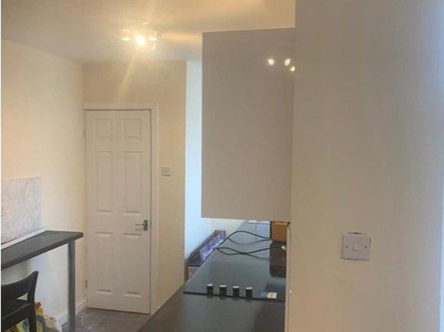 Century Street, Stoke On Trent ST1, 1 bed flat to rent, £575 pcm | PrimeLocation