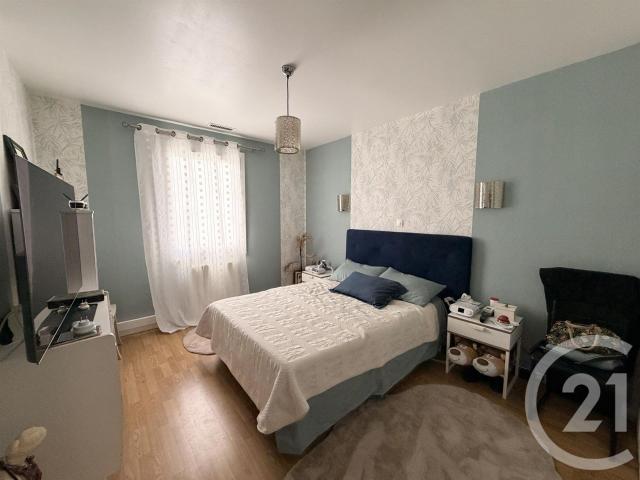 Century 21 Laperouse vous fait découvrir cette charmante mai. 124m² Monestiés