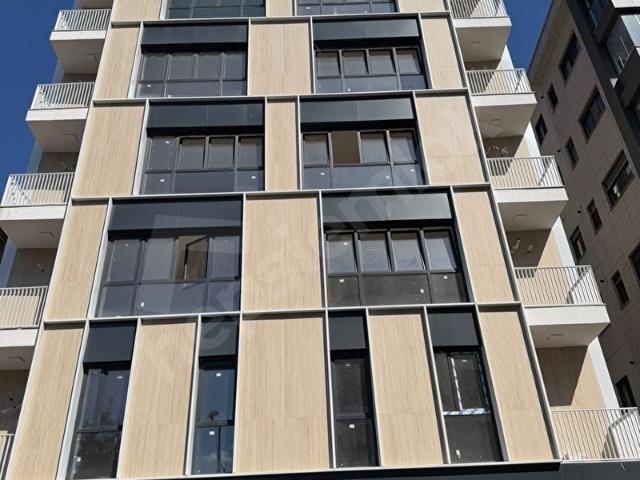 CENTURY 21 PARS'DAN BEŞİKTAŞ'TA YENİ BİNADA MODERN SATILIK DAİRE