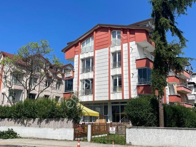 Century 21'den Akyazı Mah. Sahile 5 Dk Mesafede Kiralık 3+1