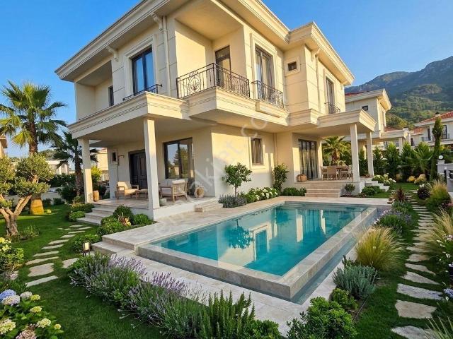 Century 21'den Cumhuriyetde Satılık Villa Yıl Sonu Teslim
