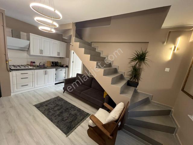 Century 21'den Şehir Hastanesine Yakın Sahil Mevkii 2+1 Dubleks!