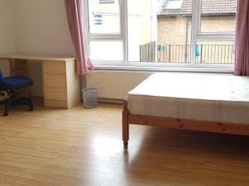CENTURION CLOSE 5 bed house share to rent £5,000 pcm £1,154 pw