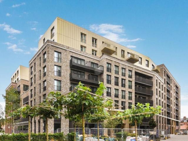 Cendal Crescent, London E1, 1 bed flat to rent, £2,580 pcm | PrimeLocation
