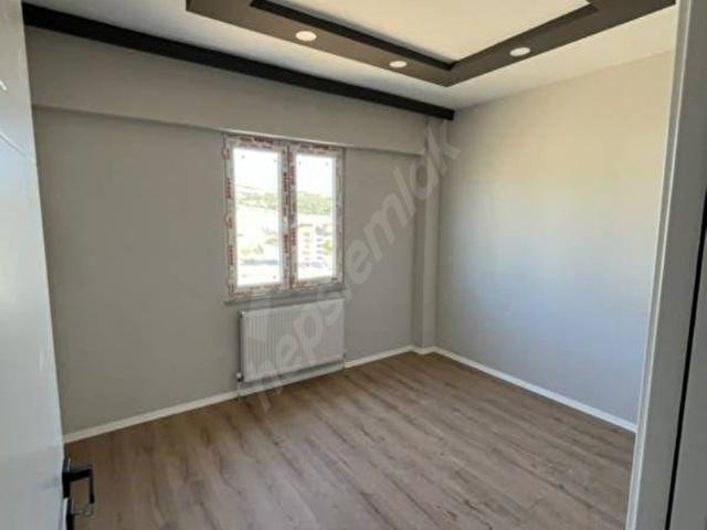 CENGİZ YAPIBAHÇELİEVLER ANADOLU LİSESİ CİVARI SATILIK 3+1 DAİRE