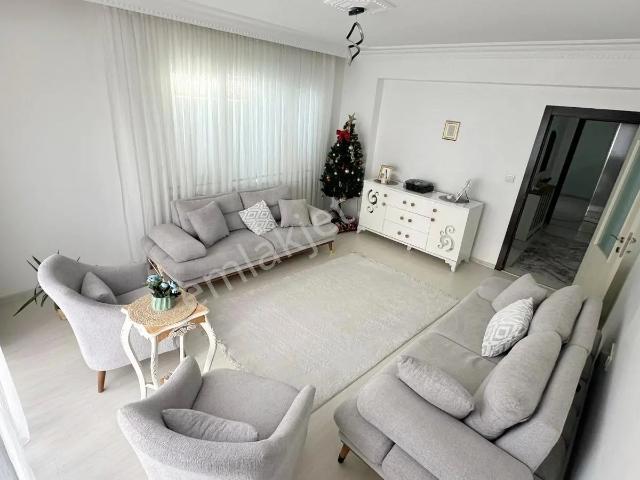 Cengizhan Mh. Masrafsız Sitede Merkezi Konumda Satılık 3+1 Daire