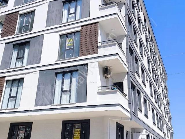 Cennet Mah.de,e 5'e Yakın Satılık Sıfır 2+1 Bahçe Kat, Otopark