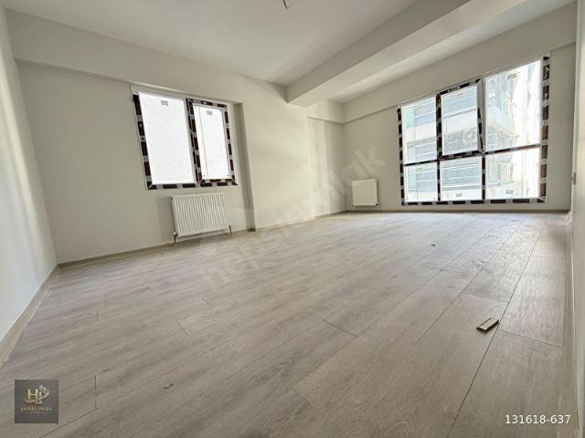 CENNET MAH.HÜRRİYET CAD.YENİ SIFIR BİNA OTOPARKLI SATILIK DAİRE