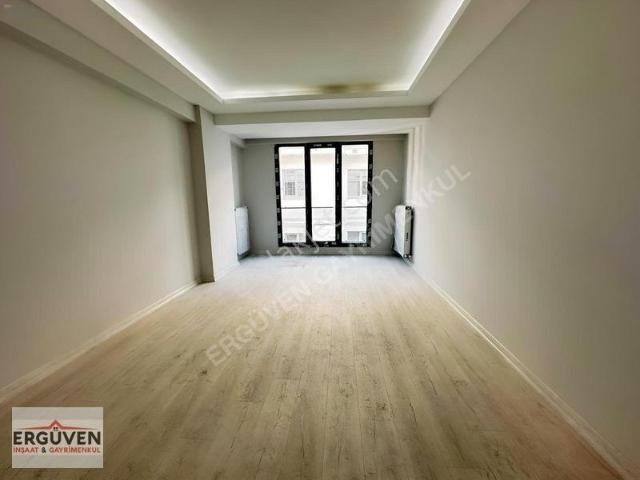 Cennet Mahallesi Merkezinde 3+1 Otoparklı