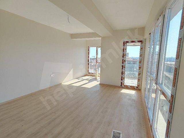 cennet mahallesinde satılık sıfır 2+1 100m2 7.kat ön cephe daire