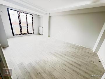 Cennet Mah'de K.Otoparklı Çift Asansör Satılık 3+1 Daire