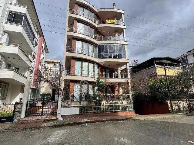 Cennetayağı Mahallesi'nde İçi Tamamen Yenilenmiş Doğalgazlı 3+1