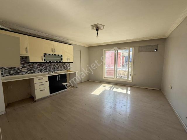Cennetoğlu Mah De 2+1 Arakat Kiralık Daire