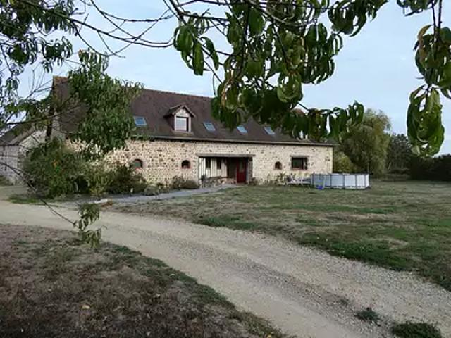 Ceaucé 61330 Achat / Vente maison 8 pièces t8 au dernier étage jardin