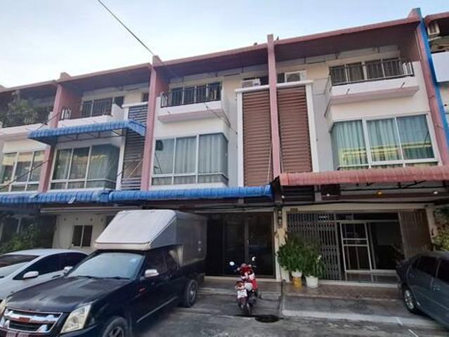 เจ้าของขายเอง ทาวน์เฮ้าส์ 3 ชั้น โครงการ บ้านขวัญเจริญแลนด์ ถ.บางกรวย ไทรน้อย อ.เมืองนนทบุรี จ.นนทบุรี ราคาคุ้มสุดเพียง! 2,900,000 บาท