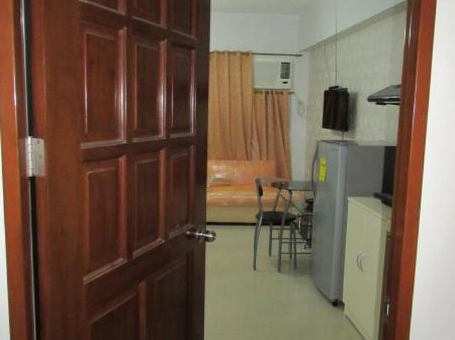 Cebu Furnished Studio Flats with balcony near IT Park for sale