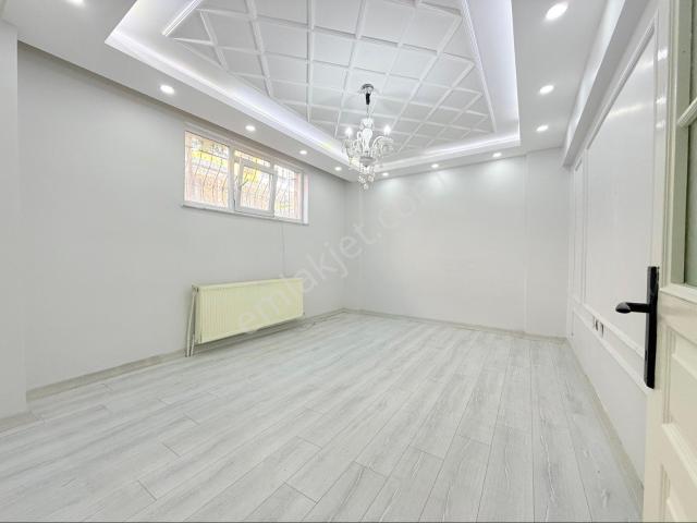 Cebeci De Kiralık 2+1 Yeni Bina Bahçe Kat Daire