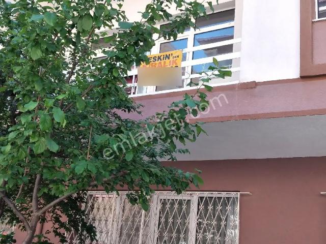 Cebecide Fakülte Ler Mah.köylüler Sokakta Kiralık 3+1 Kombili Daire