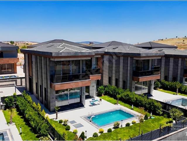 CEBELER'DE ZİRVEDEYİZ ORMAN MANZARALI