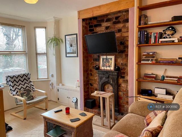 Cecil Street, Nottingham, NG7 2 bed terraced house to rent £1,150 pcm £265 pw