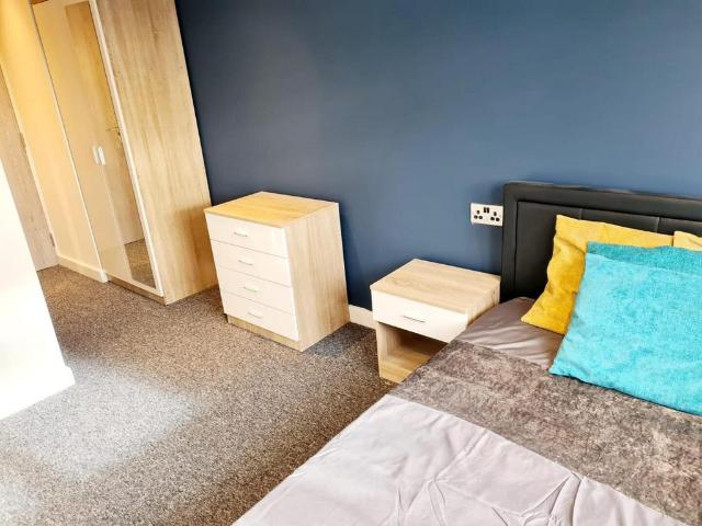 Cecil Street, Watford WD24 1 bed in a house share to rent £750 pcm £173 pw