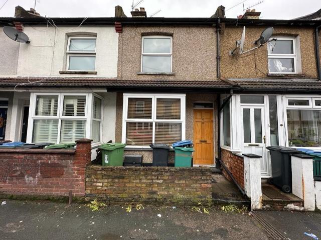 Cecil Street, Watford WD24, 3 bed terraced house to rent, £1,895 pcm | PrimeLocation