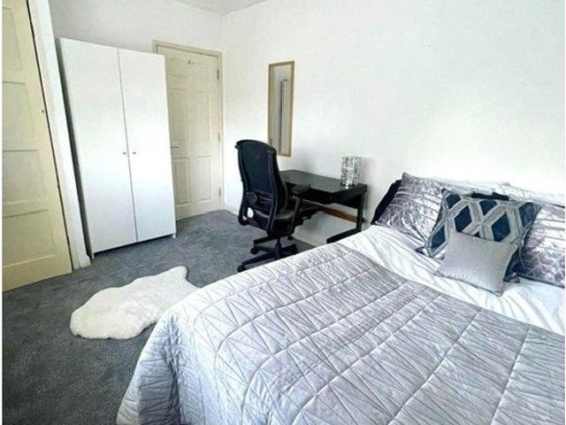 Cedar Way, Guildford GU1, 6 bed terraced house to rent, £775 pcm | PrimeLocation