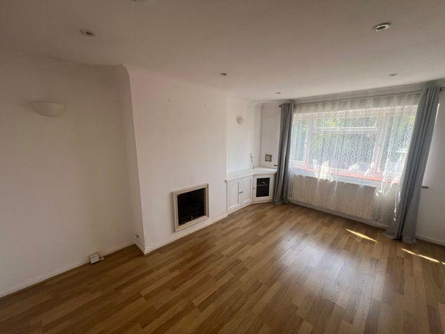 Cedar Avenue, Ruislip HA4, 2 bed maisonette to rent, £1,650 pcm | PrimeLocation