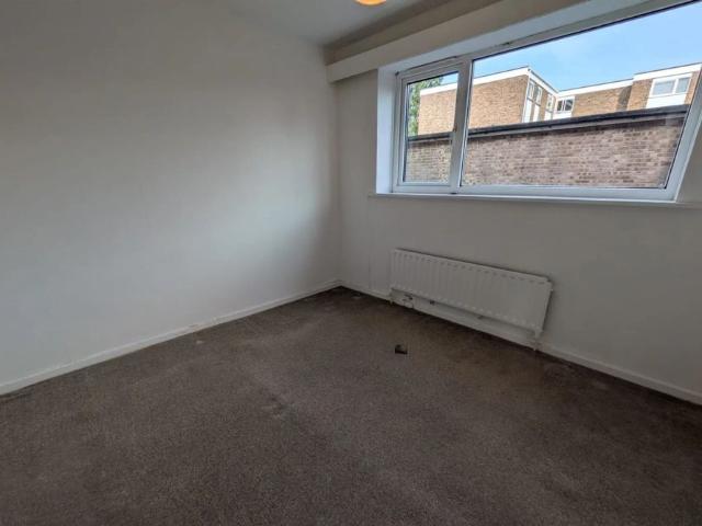 Cedar Court, Beeston, NG9 2HB